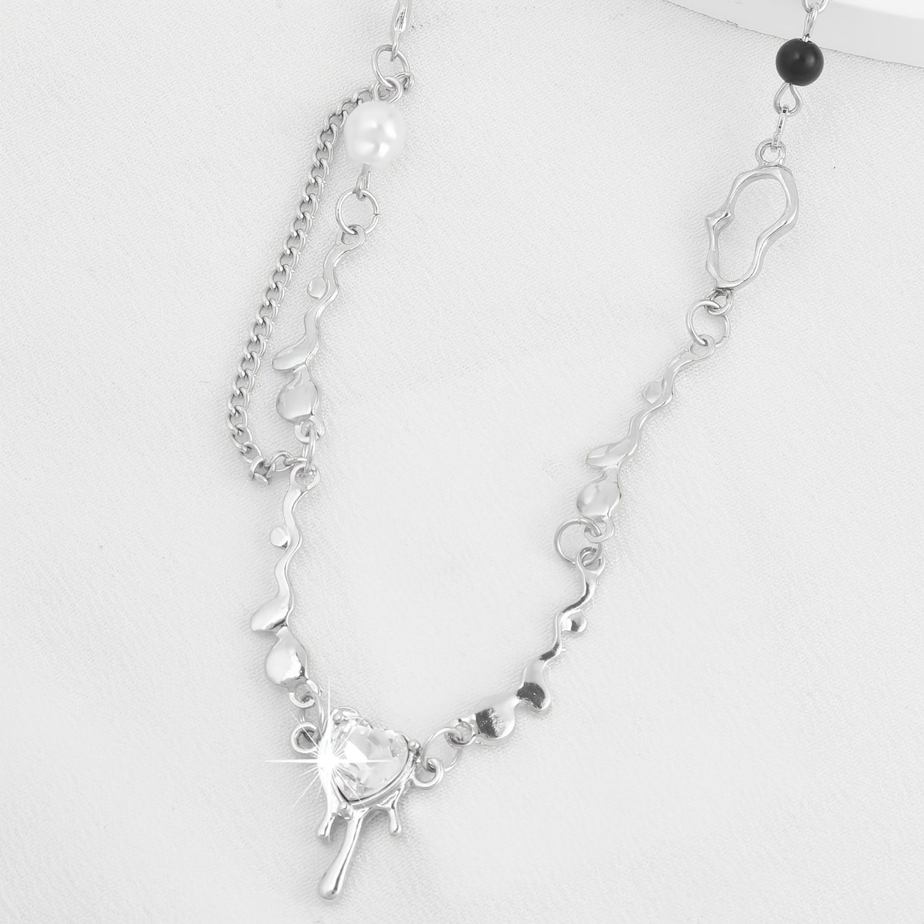 High-end Heart Necklace, Fashionable Lava Clavicle Chain